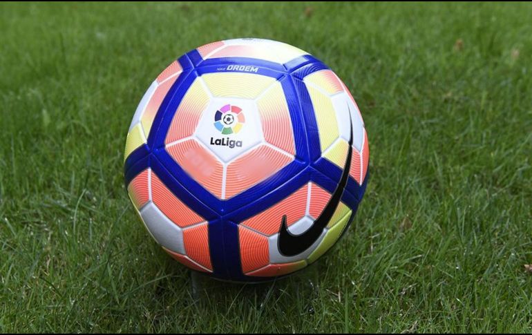 Originalmente, La Liga y la RFEF habían aplazado solamente dos jornadas la actividad en la máxima categoría de su balompié. FACEBOOK / LaLiga