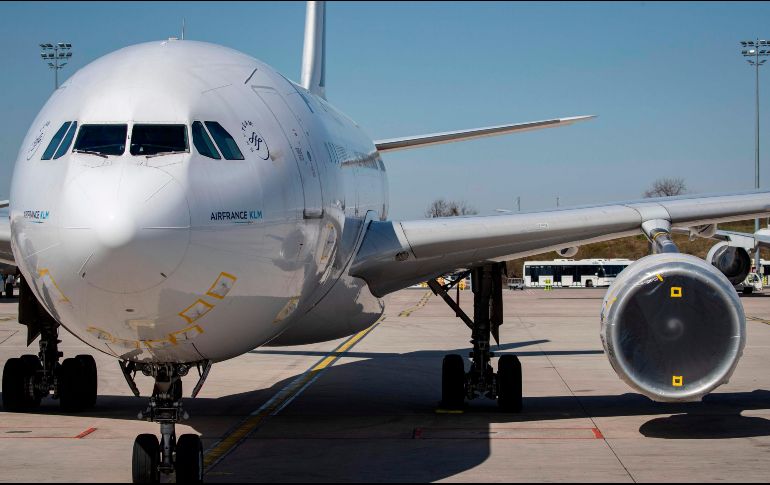Detallan que más de una decena de vuelos despegaron el martes por la mañana con menos de 10 pasajeros a bordo. AFP/T. Samson