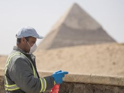 La esterilización actual es por el exterior de las rutas turísticas, los caminos, edificios e instalaciones administrativas solamente. EFE / EPA / M. Hossam