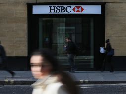 En un comunicado, el banco indicó que quienes estén en situación complicada podrán aplazar sus pagos mensuales de capital e intereses hasta por seis meses. AP / ARCHIVO