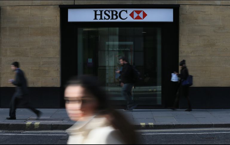 En un comunicado, el banco indicó que quienes estén en situación complicada podrán aplazar sus pagos mensuales de capital e intereses hasta por seis meses. AP / ARCHIVO