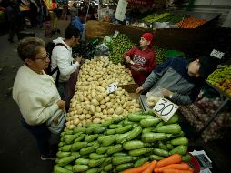 La FAO pide no comparar sólo alimentos no-perecibles y planificar las compras para adquirir lo justo y necesario. EL INFORMADOR / ARCHIVO