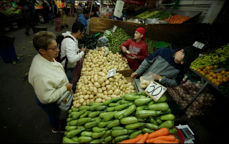 La FAO pide no comparar sólo alimentos no-perecibles y planificar las compras para adquirir lo justo y necesario. EL INFORMADOR / ARCHIVO