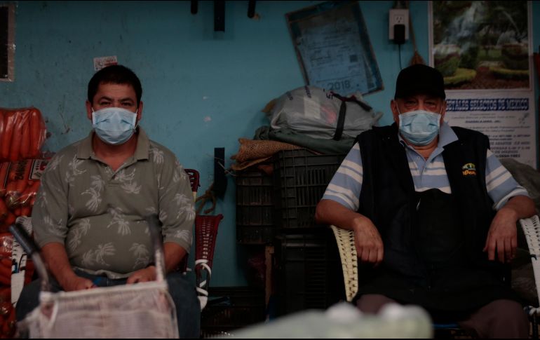 Los virus respiratorios inducen tos y estornudos porque quieren propagarse. Las gotitas de la saliva quedan en las mascarillas y esto evita la propagación. EL INFORMADOR / F. Atilano