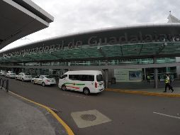 El GAP detalló que, como parte del plan de respuesta a la emergencia sanitaria, instalaron siete módulos de revisión sanitaria en los aeropuertos de Jalisco. EL INFORMADOR / ARCHIVO