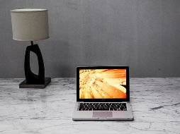 ENTRETENIMIENTO. Disfruta al máximo desde tu casa con tu laptop y tus libros, ¡el tiempo se pasará volando!. ARCHIVO