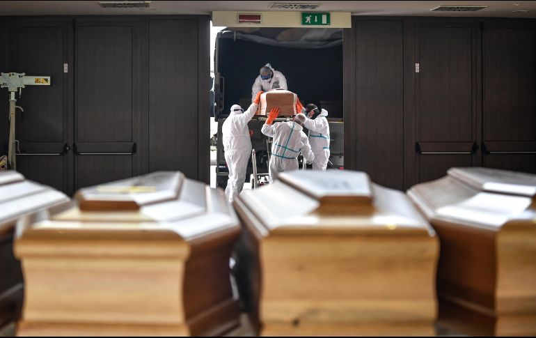 La región más afectada sigue siendo Lombardía, con más de la mitad de los decesos registrados en el país, cinco mil 402 muertes sobre 37 mil 298 casos de contagio. AP / C. Furlan