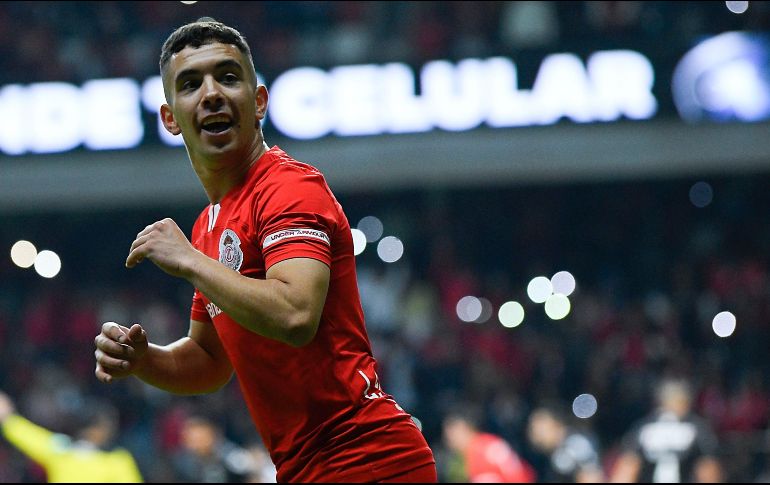 Fernández juega su primer torneo en México con los Diablos Rojos, equipo con el que ha marcado ocho anotaciones y lo tiene en la pelea por el primer sitio de la Tabla de Goleo individual. IMAGO7