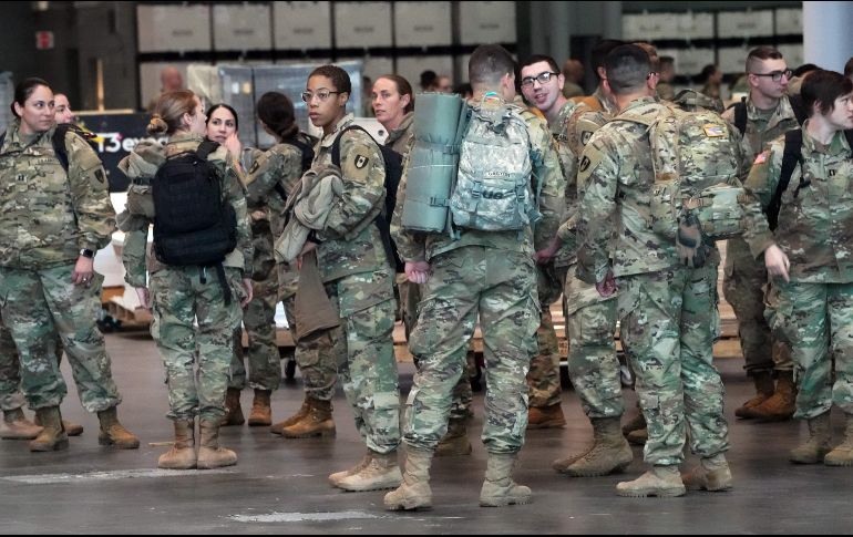 La orden ejecutiva busca aumentar el número de efectivos castrenses movilizados frente a la crisis del coronavirus. AFP / B. R. Smith