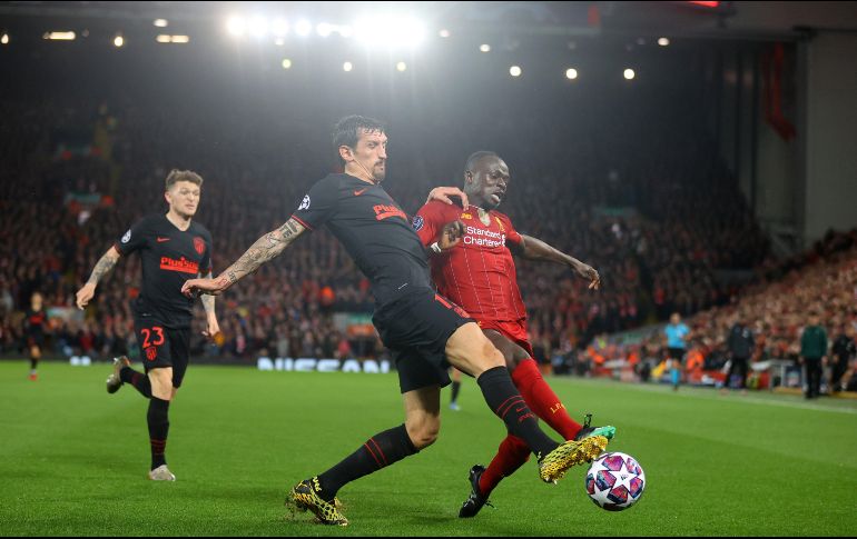 El ex técnico del Nápoles habló luego de que Jürgen Klopp explicara que la expansión del virus fue condicionante para que su equipo no estuviera concentrado y fuera eliminado de la competencia. TWITTER / @LFC