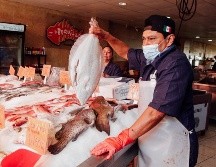 Personal de la Coprisjal hará operativos de vigilancia sanitaria en mercados donde se venden pescados y mariscos. EL INFORMADOR/ARCHIVO