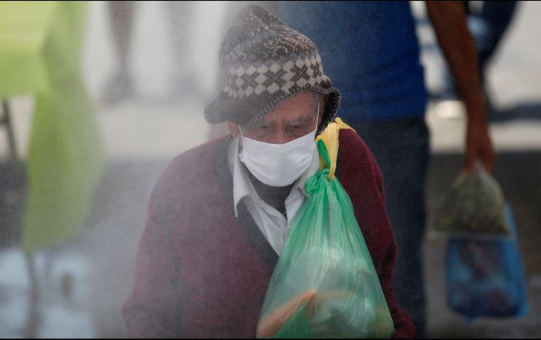 El Consejo de Salubridad General de México sesionará hoy a las 13:00 horas para realizar un balance de la pandemia del coronavirus y aprobar nuevas medidas. EFE / F. Guasco