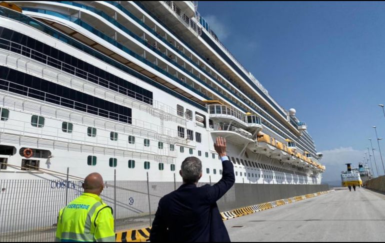 En el crucero había 76 pasajeros y 117 tripulantes con 