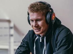 El futbolista belga lleva en casa encerrado dos semanas y uno de sus pasatiempos ha sido compartir sus actividades en redes sociales con sus fans. FACEBOOK/DeBruyneOfficial