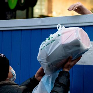 China reanuda la venta de murciélagos