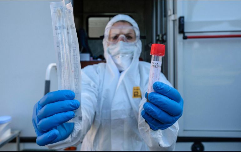 El mes pasado se anunció la compra de pruebas rápidas, sin embargo, el proveedor incumplió con el contrato. EFE / ARCHIVO