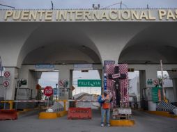 Un cruce fronterizo entre Ciudad Juárez, Chihuahua, y El Paso, Texas. Desde el 21 de marzo se cerraron las fronteras terrestres entre México y EU a los viajes no esenciales. AFP/P. Ratje