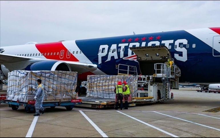 La misión fue autorizada con la condición de que ningún miembro de la tripulación abandonará el avión mientras estuviese en suelo chino. INSTAGRAM / @patriots