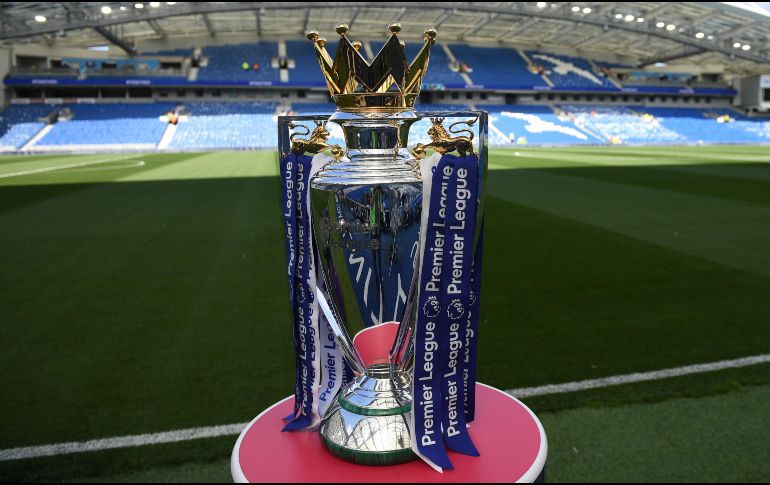 La Premier tiene la intención de regresar al campo para concluir sus diferentes campeonatos, pero lo hará siempre y cuando las autoridades de salud den el visto bueno. AFP / ARCHIVO