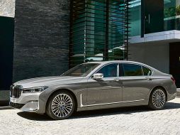 En el futuro la versión completamente eléctrica del Serie 7 será un rival de la talla de un Tesla Model S o incluso el Porsche Taycan. ESPECIAL/BMW