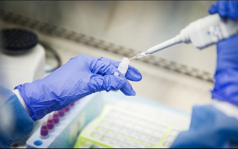 Adriana es diagnosticada con coronavirus el 14 de marzo, en el Instituto Nacional de Enfermedades Respiratorias (INER). AP / ARCHIVO