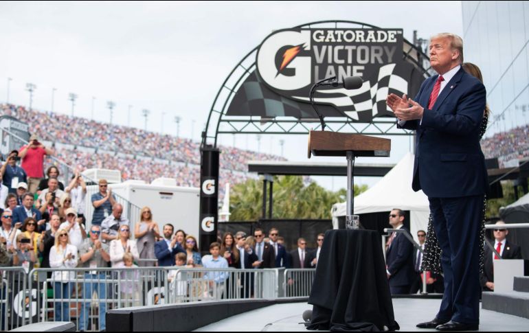 El presidente de Estados Unidos, Donald Trump, tuvo una teleconferencia con los principales funcionaros de las ligas deportivas. AFP / ARCHIVO