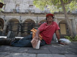 Las personas en situación de calle se quedaron con posibilidades reducidas de acceder a una comida, baño o refugio. EL INFORMADOR/F. Atilano