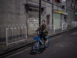 El número de casos confirmados en China se eleva a 81 mil 669, con tres mil 329 muertes. EFE/R. Pilipey