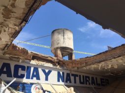 Hasta el momento se desconocen las causas por las cuales se vino abajo la bóveda, construida con ladrillos y plafón. ESPECIAL / Bomberos de Guadalajara