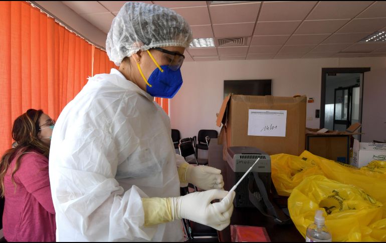 El Mandatario mencionó que hay pláticas para pedir ayuda con especialistas y médicos, en caso de que se requiera. AFP / F. Belaid