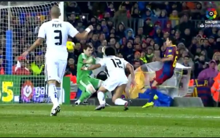 La conversación inició con un video de sobre Xavi Hernández y un mensaje que decía que verlo jugar ''era delicioso'', a lo que Andrés Iniesta respondió ''Y todavía más verlo a cinco metros todos los días''. TWITTER / @LaLiga