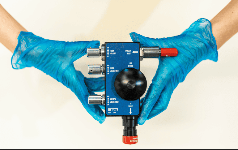 Estos han sido desarrollados y homologados en dos semanas, con ayuda del University College de Londres (UCL), y en colaboración con otras escuderías. TWITTER / @MercedesAMGF1