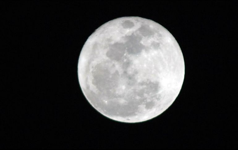 La NASA está exhortando a todo el mundo a levantar la mirada, ya sea en el exterior o a través de las ventanas. NTX / ARCHIVO