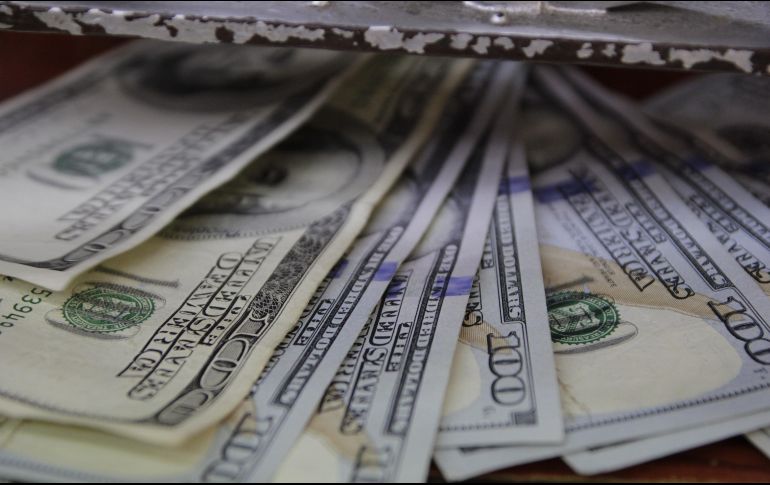 Advierten que el peso podría experimentar una nueva caída debido a la incertidumbre económica. EL INFORMADOR/ARCHIVO