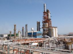 Moody's estima que Pemex aprovechará la totalidad de sus actuales 8.9 mil millones de dólares en líneas de crédito comprometidas durante 2020. NTX/ARCHIVO