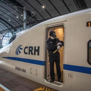 Sale el primer tren de Wuhan tras 76 días de aislamiento