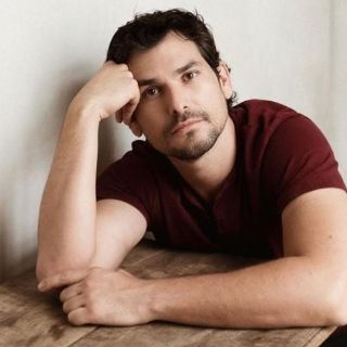 Alan Estrada asesora a viajeros en época de coronavirus