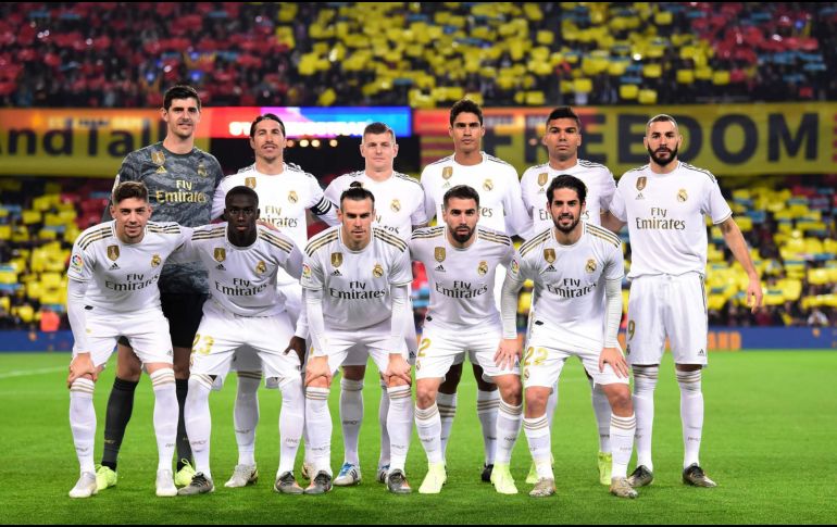 La escuadra de Chamartín se une de esta manera a una ya amplia lista de clubes que han tomado esta medida extraordinaria para prever una potencial crisis económica. AFP / ARCHIVO