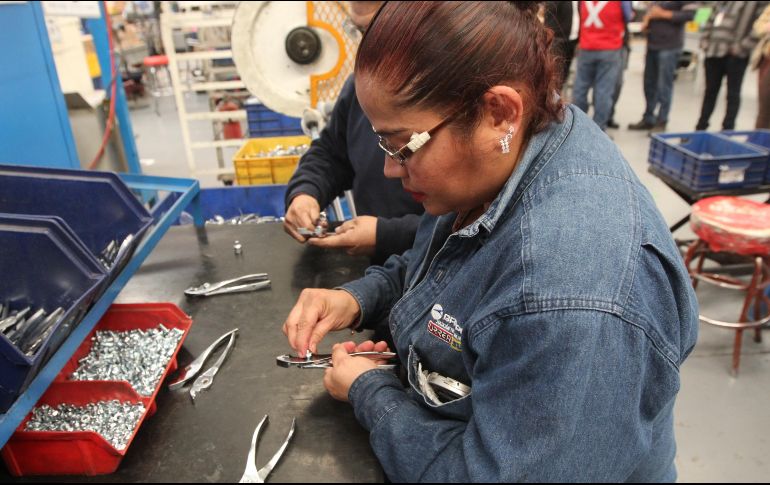 Resaltan que cerca de 1.5 millones de jaliscienses se han quedado sin ingreso, aunque se han protegido con los programas del Gobierno del Estado. EL INFORMADOR / ARCHIVO