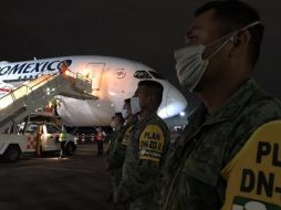 Ebrard detalló que el cargamento que arribó al país, procedente de Shanghái, tuvo un costo de más de 56 MDD, donde se privilegió la adquisición de 11 mil 500 mascarillas KN95 GB2626-2006. TWITTER / @Notimex