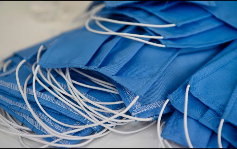 Ebrard rechazó que México le haya recomprado a China cubre bocas que en febrero le vendió. AFP / ARCHIVO