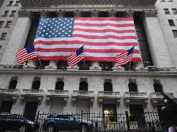 La jornada estuvo marcada por los detalles ofrecidos por la Reserva Federal sobre cómo apoyará a la economía de EU para paliar los efectos de la pandemia. AFP/ARCHIVO