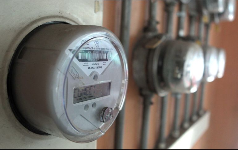 Señalan que tiene que haber un esfuerzo grande de la población de entender que la CFE es la empresa que garantiza la electricidad en los hospitales, en las casas, donde sea. EL INFORMADOR / ARCHIVO