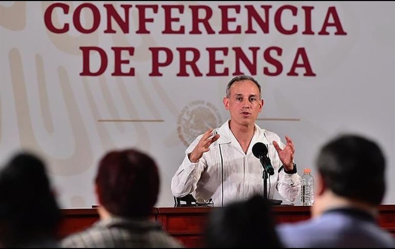 López-Gatell enfatizó la necesidad de quedarse en casa por voluntad personal. EFE/Presidencia de México