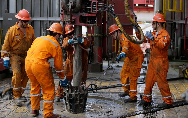 México se niega a reducir su producción en una etapa donde está incrementado la producción de Pemex. AP/Archivo