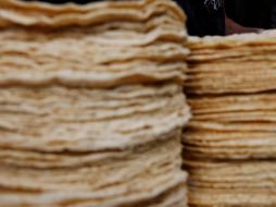 El precio por kilogramo de tortilla varía en cada región del país, pues fluctúa entre los 14 y los 22 pesos. EL INFORMADOR/ARCHIVO