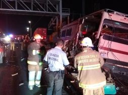 En el accidente estuvieron involucrados un auto particular de modelo Platina y una casa rodante. ESPECIAL
