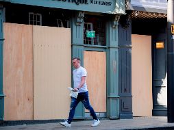 Las medidas en contra de la expansión del virus ha obligado a cerrar negocios, parar la producción, los negocios formales e informales; y la industria del turismo y del comercio están congeladas. AFP / A. Devlin