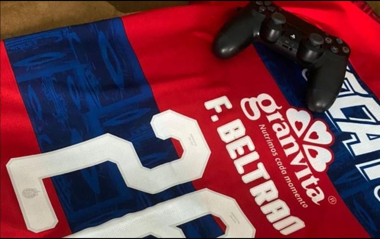 Beltrán no pudo llevar a la victoria a Chivas. TWITTER / @Chivas