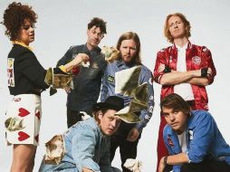 Aunque Butler ha negado que los señalamientos que se le han hecho sean ciertos, varias emisoras de Canadá, su tierra natal, han anunciado que dejarán de transmitir la música de la banda hasta que el caso sea resuelto. ESPECIAL